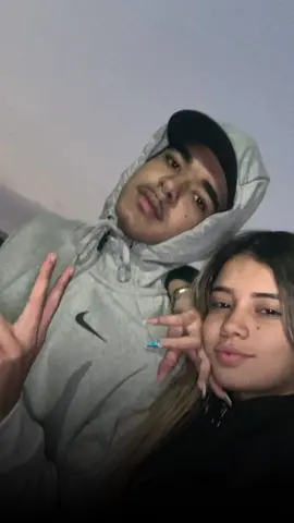 Finge que nós é amigo.. 🤫