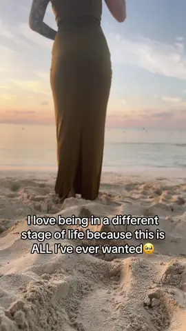 Love knowing that im growing a tiny human , love not being in drama , love that i have my little family starting , love that i found my forever person and i LOVE just relaxing and getting in the stage of being a mother and also learning how to raise my children. 23 years old and im so blessed in so many ways. 