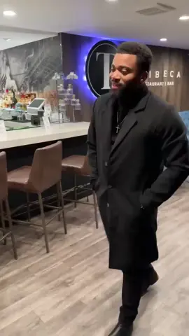 Flawless shows up to the date with Zach looking stunning! #kountry #kountrywayne #kountrywaynecomedy #kountrywayneskits #kountry_wayne_fans #kountrywaynelive #us #usa #fyp #viral #foryou