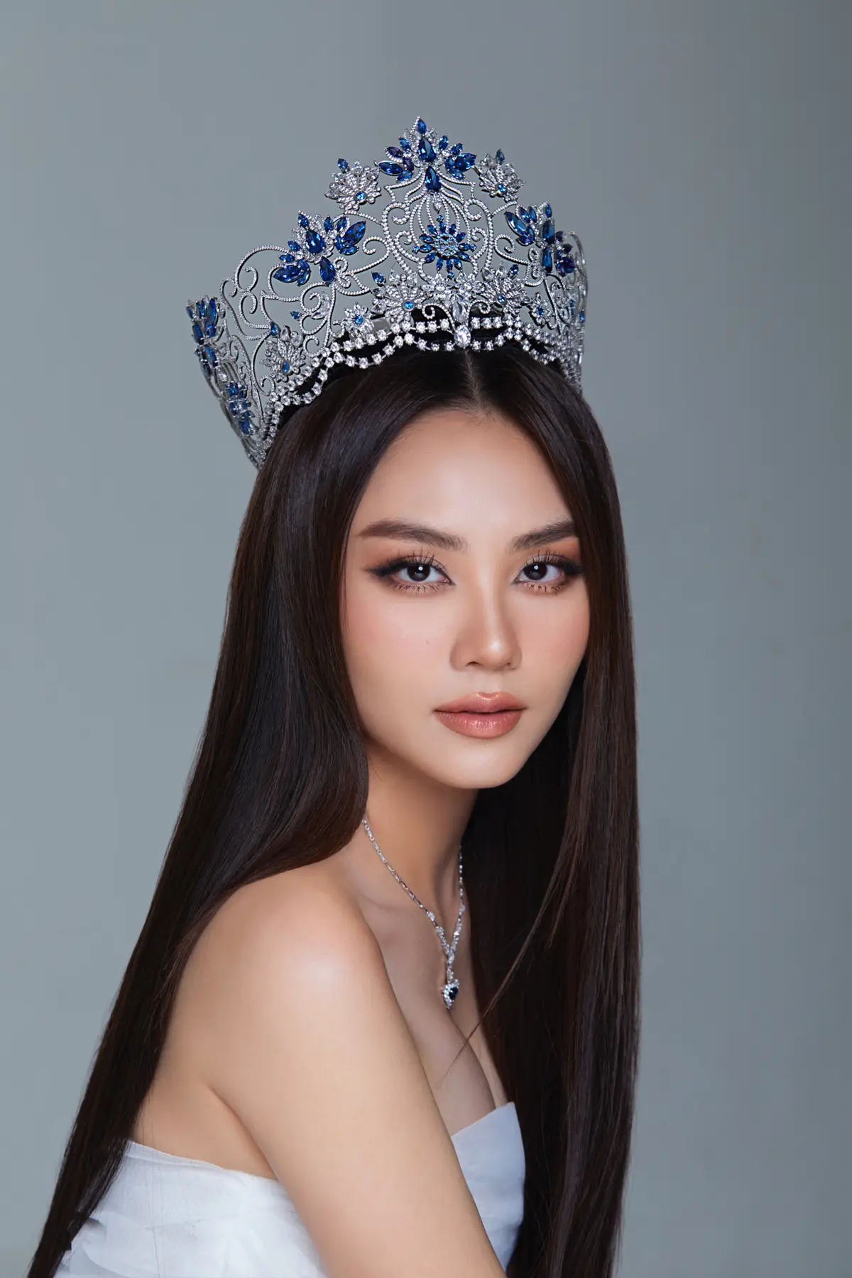 Huynh Nguyen Mai Phuong - Miss World Vietnam 💙 READY FOR THE SEND-OFF CEREMONY ⏰14h00 - 03/02/2024 📍Le Meridien Saigon - 3C Ton Duc Thang, district 1, HCMC #huynhnguyenmaiphuong #missworldvietnam #yakobymaiphuong #hoahaumaiphuong #senvang #senvangentertainment