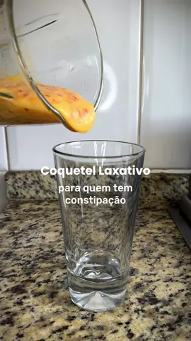 Coquetel laxativo: 3 ameixas 120g de mamão papaia 1 laranja 🍊  50g de iogurte 🍦  Gelo 🧊  . . . #receita #receitas #receitafit #receitasfit #nutri #receitasaudavel #constipação #intestinopreso #dieta 