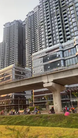 Kính toà nhà này đẹp quá #saigon #saigon2024 #thesuntower #masterisehomes 