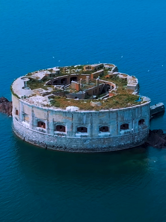 The MYSTERIOUS Abandoned Fort In The Ocean | A Lost World #exploration #urbex #abandonedplaces #abandonedfort #fortress #fyp