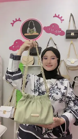 SHOULDERBAG HANUM#taswanita #taswanitamurah #tasselempangwanitamurah #belilokal 