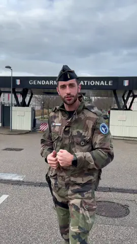 On te fait visiter un escadron de gendarmerie mobile 🫡 ! #mobile #EGM #militaire #gendarme #gendarmerie 