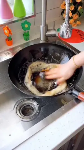 stainless steel pot brush #homehacks #kitchen #KitchenHacks #homehacks 
