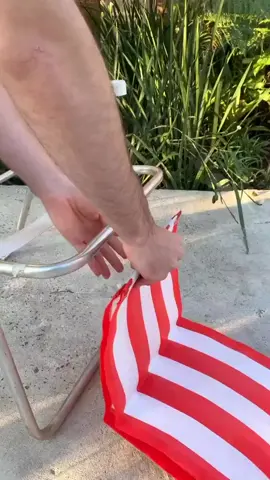 Sua cadeira de praia rasgou? Não compre outra ! Temos o refil disponível no link  lá no Stories por 24 hrs e fixado nos 👉🏼DESTAQUES VARIEDADES ‼️‼️  GARANTA O SEU‼️🛍️. . ✅ COMPARTILHE COM ALGUÉM QUE  PRECISA VER ESSE ACHADINHO 🫶🏼. . . 🔗LINK disponível sempre no Instagram @novidadesdacris  ⭐️STORIES 24hrs ⭐️DESTAQUES  ⭐️ou comenta “QUERO”  #cadeiradepraia #refil #achadinhos #achadosnashopee #shopeebrasil #novidadesdacris 
