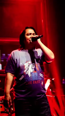 #ညှို့မျက်ဝန်း #ဘိုဘို #တေးရေး #ဖိုးချို #album #ဖိုးချိုအမှတ်တရ မှ #Released #2004 #တေးချစ်သူများအတွက် #foryou #good #song #williamthaw #thanks ❤️
