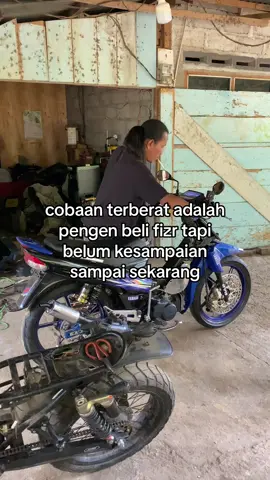Mugo seng urong keturutan gek ndang keturutan nggeh😁🙏#bismillah #fizr #pingin #beli #fizr #2024 #semoga #keturutan #amiin #fyp #foryou #fizrbluefire💙 #2stroke #2tak #katakatamotivasi #2takmenolakpunah 