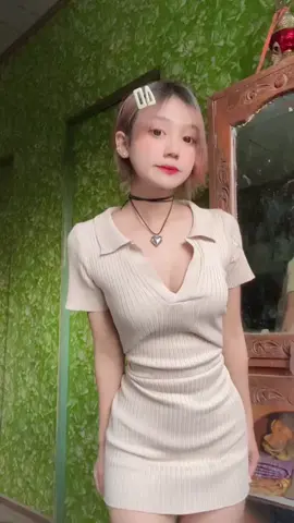 အချစ်ခံချင်လို့🥺