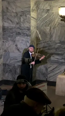 Играю в метро, узнало песню? #cover #live #violin #скрипка