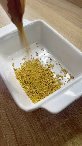 #beepollen #beepollenbenefits #beepollenpower #bee #pollen 