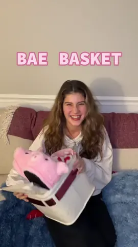 This is your sign to make a Bae Basket ❤️ #ValentinesDay #valentinesdaygift #valentine #couple #couplegoals #tiktokshop #tiktokshopping #tiktokshopfinds #nylo44 #rhianatokarz #maxandrhiana 