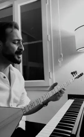 Esmer..🥀  Beğenilerinize ,yorumlarınıza sunuldu. Keşfetten gelen dostlarım yeniyim bir takibinizi alırım 🫶 #apakmusic #saz #piyano #esmer #kurdishmusic #like 