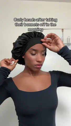 Forehead on 10 and hair be looking crazy 😭💀 #fyp#curlyhair#bonnet 