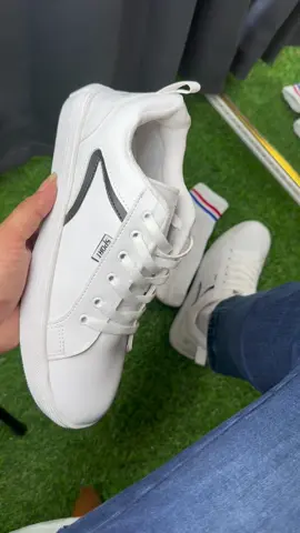 Sepatu full white free box free kaos kaki#viraltiktok #fyp #sandalviral #sepatupria #sepatuwanita #sepatuputih #sepatumurah #sepatusekolah #bazarsepatuhits #sandalwanita 