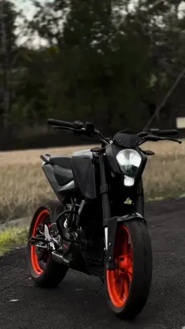 🖤😻 #duke200 #ktm #blackduke 