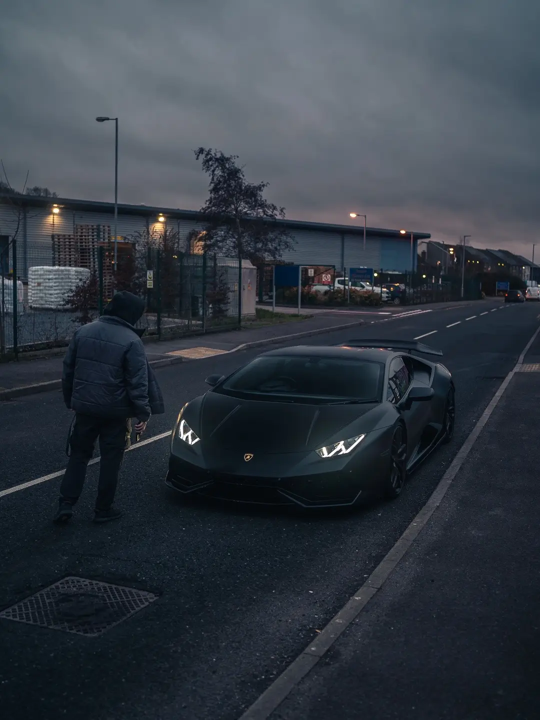 #lamborghini #batman #satinblack #cars #carsoftiktok 