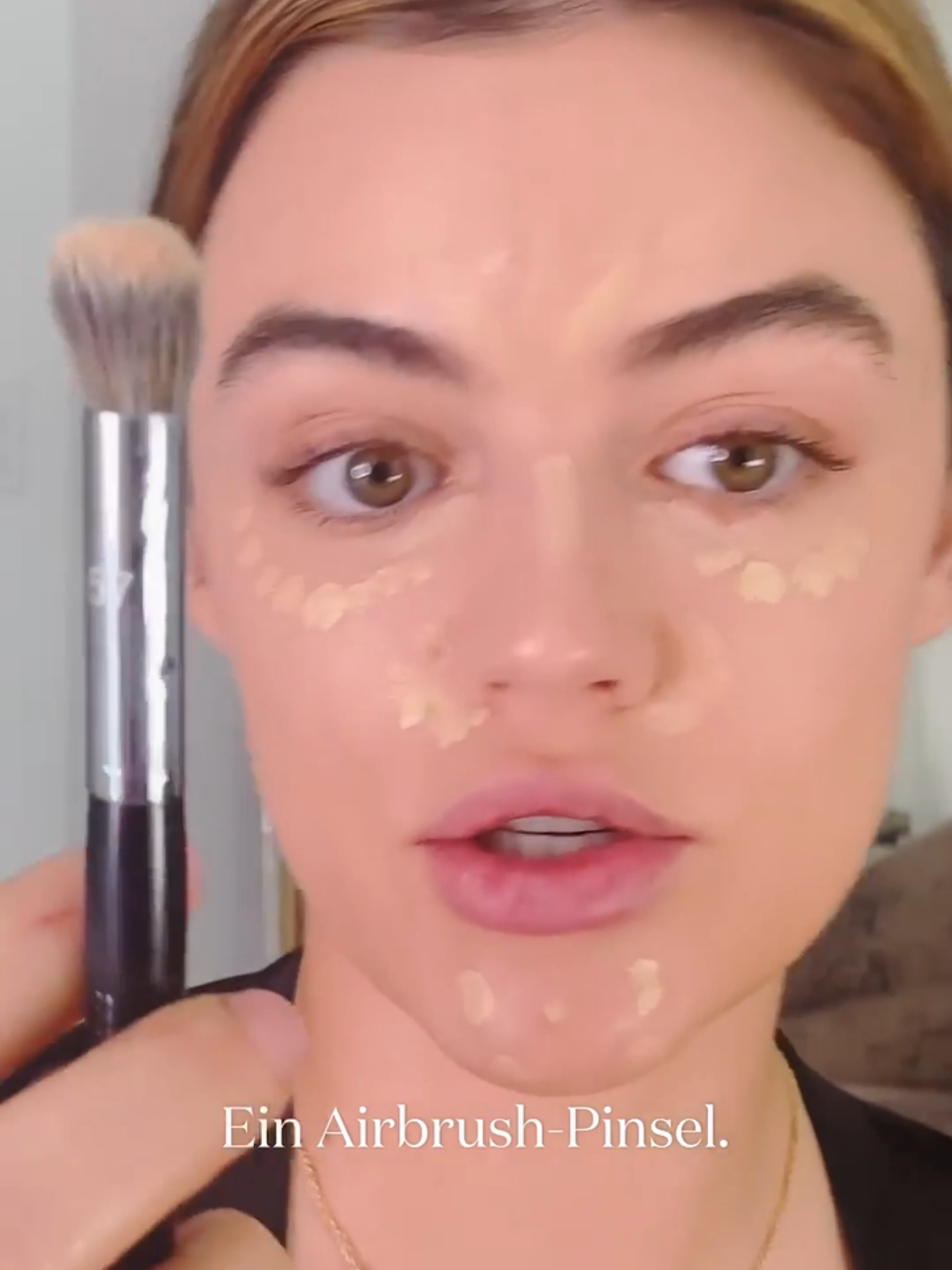 When in doubt, blend! #voguegermany #lucyhale #lucyhaleedit #lucyhaleedits #lucyhaleeditsprettylittleliars #pllcast #voguebeauty #voguebeautysecrets #makeuptutorial #beautysecrets