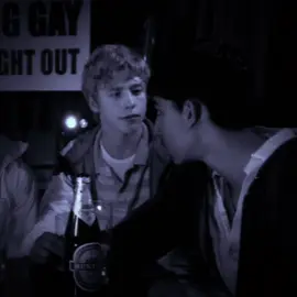 i was convinced that they’d end up together. 😔 #skins #skinsgen1 #fyp #foryou #foryoupage #anwarandmaxxie #maxxieandanwar #anwarskins #maxxieskins #anwarkharral #maxxieoliver 