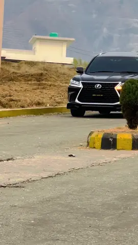 LX570💸🖤#foryou #foryoupage #viralvideo #lx570😘 #followers➕ #SAPOORRAHIM001🇵🇰❤️👋 