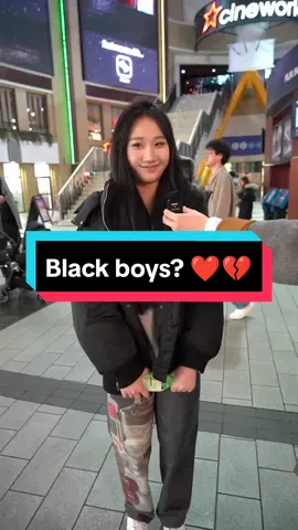 Black boys? #asian #asiangirls #black #blackguys #blackboys #dating #hk #chinese #relationships #blinddate #publicinterviews #streetinterviews #streetinterview #eastasian #흑인 #黑人 #约会 #撒娇 #香港 #香港美女 #홍콩 #홍콩여자 #中国 #情侣 #🇨🇳 #🇭🇰