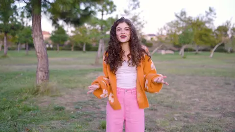 “Perfectionist” is out now🤍 Raise your hand if you’re a perfectionist too🙋‍♀️ #perfectionist #perfection #songwritersoftiktok 