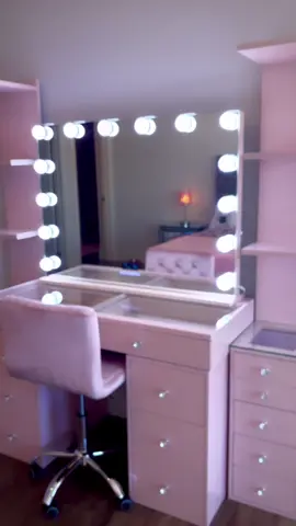 My life is complete. 🎀 My new custom blush pink vanity from @vanitystorelv  #vanity #makeupvanity #princessvanity #customvanity #pinkvanity #pinkvanitychair #blushpink #thevanitystorelv 