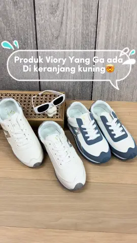 Yang mau Cekout VR222 bisa lansung chat admin🥰❤️  #sepatu #trend #viory #sepatuwanita #otd #style #sepatusneaker 