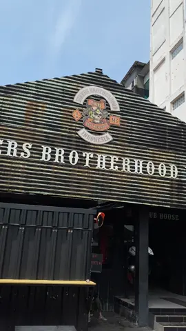 Club House Bikers Brotherhood Mc Indonesia  Jl.Wastukencana 50B Bandung #Bikersbrotherhoodmc  #Bikersbrotherhoodmcindonesia  #BBMC  #Onebrotherhood 