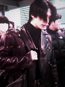 this song is my dad's ringtone #hyunjin #straykids #skz #hyunjinedit #edit #kpop #hwanghyunjin #straykidsedit #jjeongily #kpopedit 