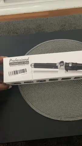 💗💗💗 I have such a hard time doing curls in my hair !!! This helps -No , it does the work for you 🦾🦾 💇🏾‍♀️ #tiktokshopvalentinesday #rotatingcurlingiron #pinkcurlingiron #curlingiron #hairtok 