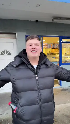 “Come to my gaff if ye want a saussy sambo” 🗣️🔥 #fyp #irish 