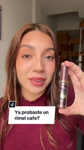El rimel cafe más popular de Tiktok es de la marca Apple ✨😌 me encanto su pigmentacion y duracion de todo el dia y nada le gana que cuesta $40 pesos 👏🏼👏🏼 #rimelcafe #brownmascara #rimelapple #rimelcafebyapple #rimeltendencia #looknatural #maquillaje #favoritosmaquillaje #fyp 
