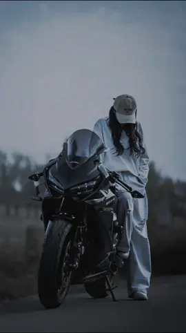 CBR 650r 🖤bikergirl #honda#CapCut#fypシ #foryou#foryoupage #myanmartiktokပေါ်ရောက်စမ်း 