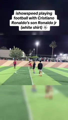 ishowspeed getting up at the end 💀😭 |#ishowspeed #cristianoronaldo #ronaldojr #football #fyp 