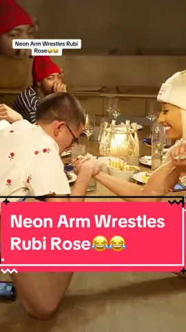 Bro this shoulda been way easier😂😂 || #neon #neonclips #funnyneonclips #stream #podcast #funny #clips 