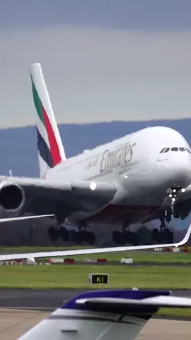 The Smoothest A380 Touchdown EVER? 😳✈️