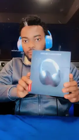 #ttsacl #lenovo #th20 #lenovoth20 #earphones #headphones #headset #earbuds #tiktokshopholidaydeal #tiktokshopcybermonday #thinkplus #thinkplusheadphone #thinkpluslenovo #tiktokshopvalentinesday #valentinesdaysale .. look the lenovo headphones are awesome 