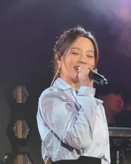 Song name: Chị Em Hãy Xông Lên Nào #姐姐妹妹站起来 #韩尚霏 #hanthuongphi #chiemhayxonglen #nhactrungquoc #nhactrung #nhachoa #nhachaymoingay #nhactrunghaynhat #nhachay #cover #coversong #nhactrungquoctamtrang #清唱 #翻唱 #翻唱cover #音乐 #douyin #music #chinese #chengzi145 #xuhuong #trending #viral 
