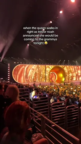 trevor noah’s timing tonight was 😘🤌🏼 #taylorswift #grammys2024 #taylorswiftgrammys #taylorswifttok #grammys 