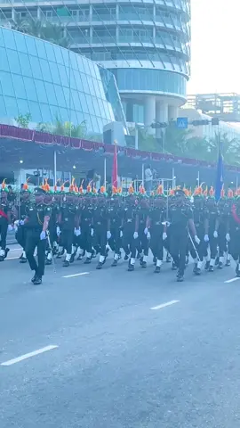 Sri Lanka Army  soldiers pre-training for the 76th National Independence Day.....🇱🇰🇱🇰 76 වෙනි ජාතික නිදහස් දින සැමරුම වෙනුවෙන් පෙර පුහුණු වු ශ්‍රී ලංකා යුද්ධ හමුදා බලකායන්..🇱🇰🇱🇰 Black devils, we dedicate ourselves to the National Armed Forces.. Videography by Black devils Sri Lanka  #IndependenceDay2024 #blackdevilssrilanka #teamblackdevils #yakkasl #SriLanka