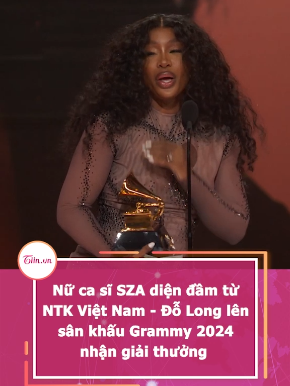 Nữ ca sĩ SZA diện đầm từ NTK Việt Nam - Đỗ Long lên sân khấu Grammy 2024 nhận giải thưởng #tiinnews #sza #GRAMMYs2024  #Dolong  #dolongofficial  #Grammy