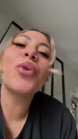 SHE AINT BAD SHE JUST AINT ME!  #fyp #foryou #fypシ #pretty #lips #lipgloss #viral #spit #goddess #goddessenergy 