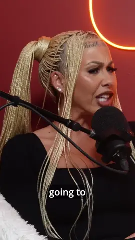 On this weeks episode we are talking Public Breakups with Amber Rose! #breakups #amberrose #hwhlpodcast #comedypodcast 