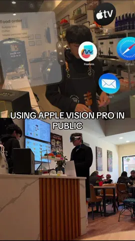 Honestly, placing a food order in a floating window was helpful for my anxiety when ordering  #applevisionpro 