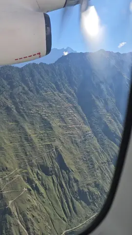 म दशैको बेलामा नेपालगन्ज जादा बनाको clip . सायद धेरैलाई थाहा होला यो ठाँउ अनि कसैको गाउँ । #village#view #journey #summitair  #nepalgunj #humla #nepal #foryou  #fypシ゚viral #foryoupage #fyp 