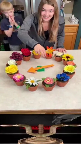 Don't get the Dark Flower 😬 Kids and Family play funny table spinner game with various flowers and plants in pots for prizes and a bad punishment. (for entertainment purposes only)
