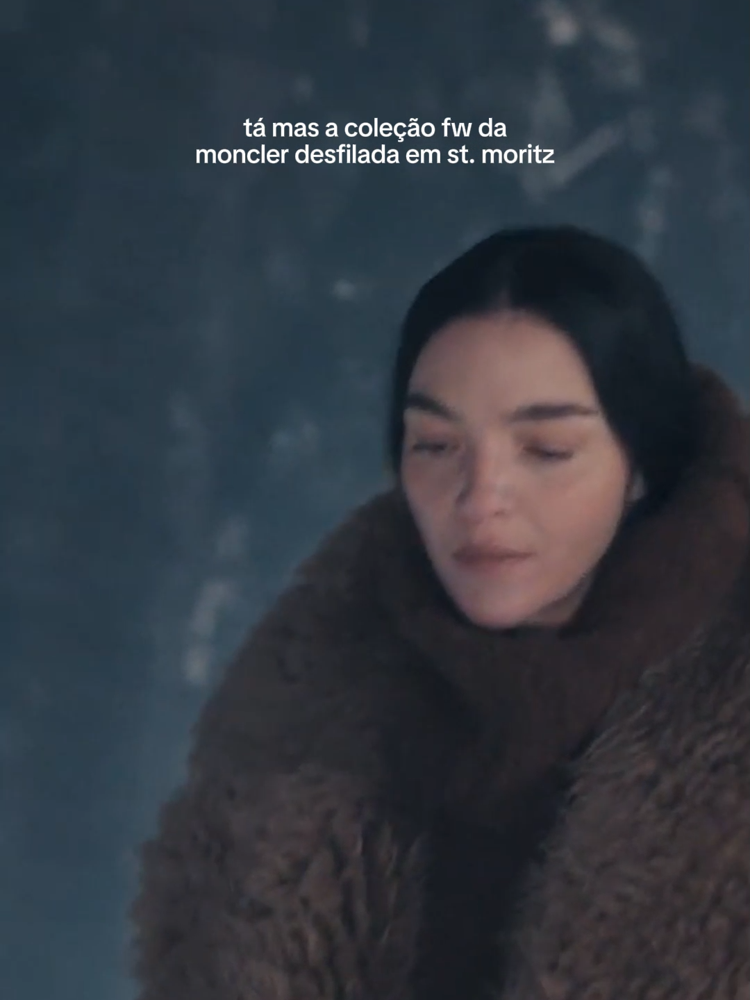 desfiles em locações diferentonas >>>>> 💖 moncler fw24 #TikTokFashion #moncler #Runway #fw24