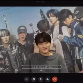 Q: 마크야 정신차려가 영어로 뭐야? …. 미텼나미텼나!!!! 니랑 결혼하는 방법은 뭔데!!!!!!!!! #마크 #MARK #nct마크 